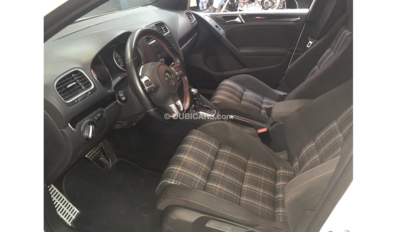 Volkswagen Golf GTI 2012 - Extended warranty Till June 2016