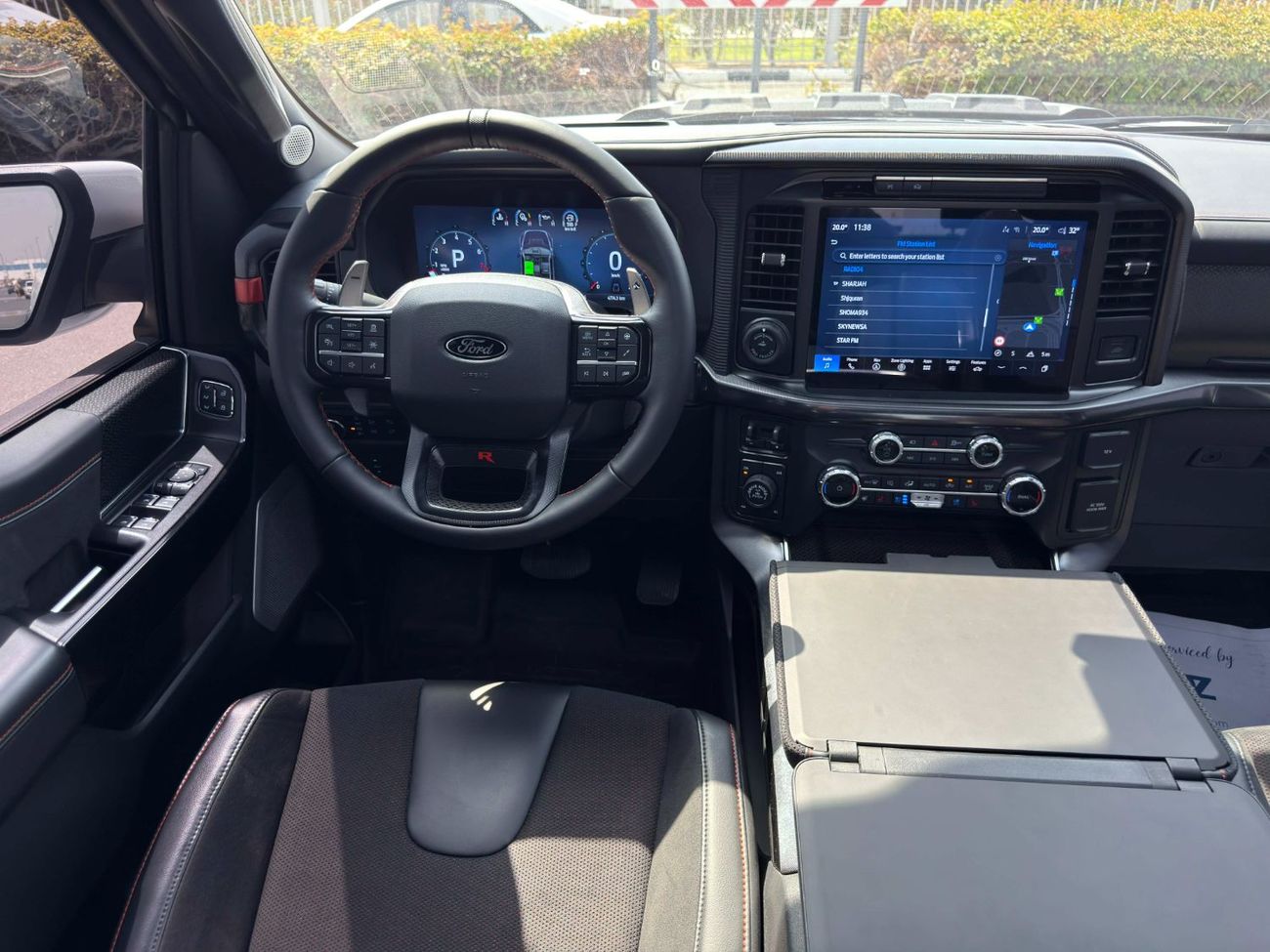 Ford F 150 Raptor GCC SPEC UNDER WARRANTY AND SERVICE CONTRACT