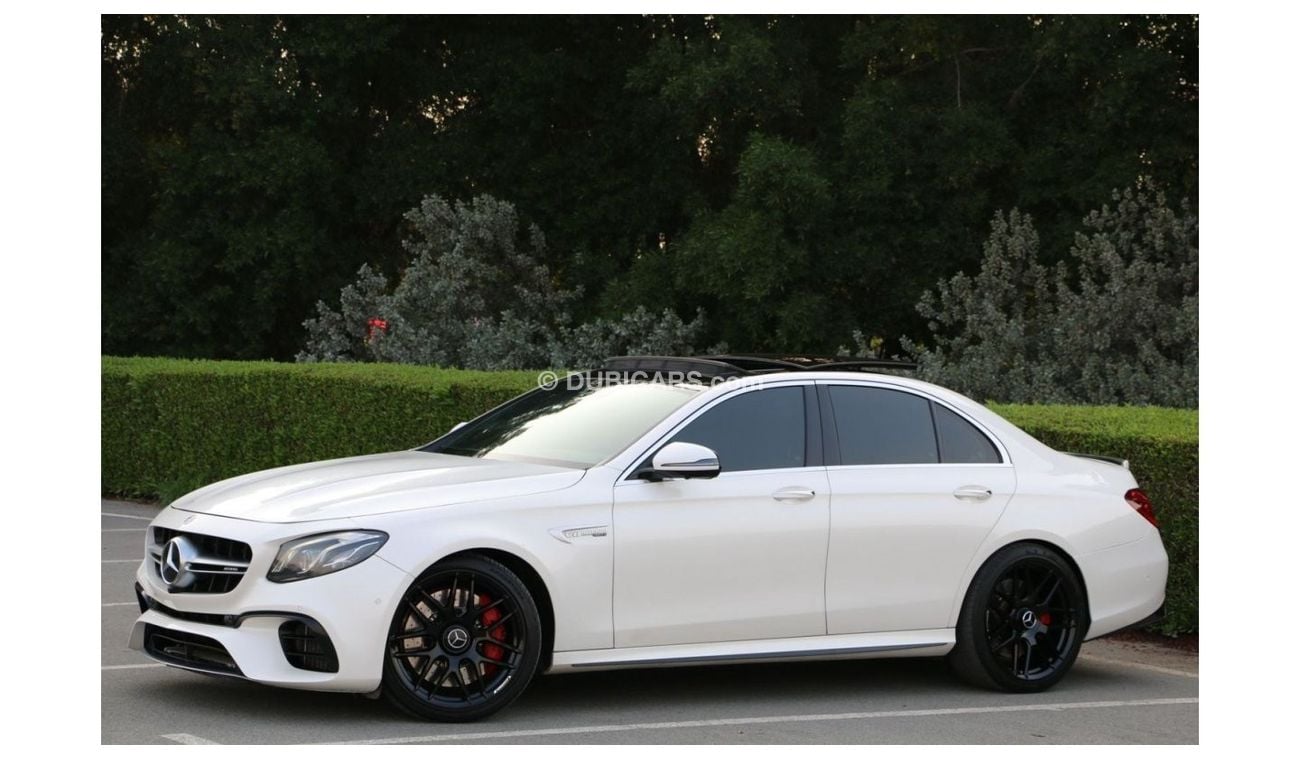 Mercedes-Benz E 36 AMG MERCEDES BENZ AMG E63 2018 FULL OPTION FULL CARBON FIBER