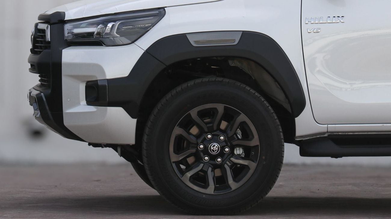تويوتا هيلوكس HILUX ADENTURE 4.0L -2025