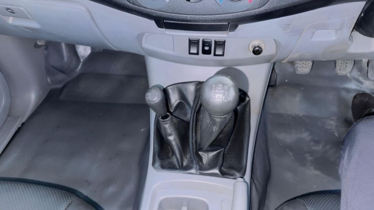 Toyota Hilux DOUBLE CABIN | PREMIUM BULL BAR INSTALLED | 3.0L DIESEL | RHD | 2007 | 4 X 4