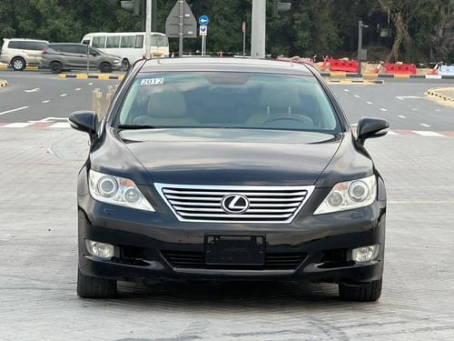 لكزس LS 460 بريمير SWB