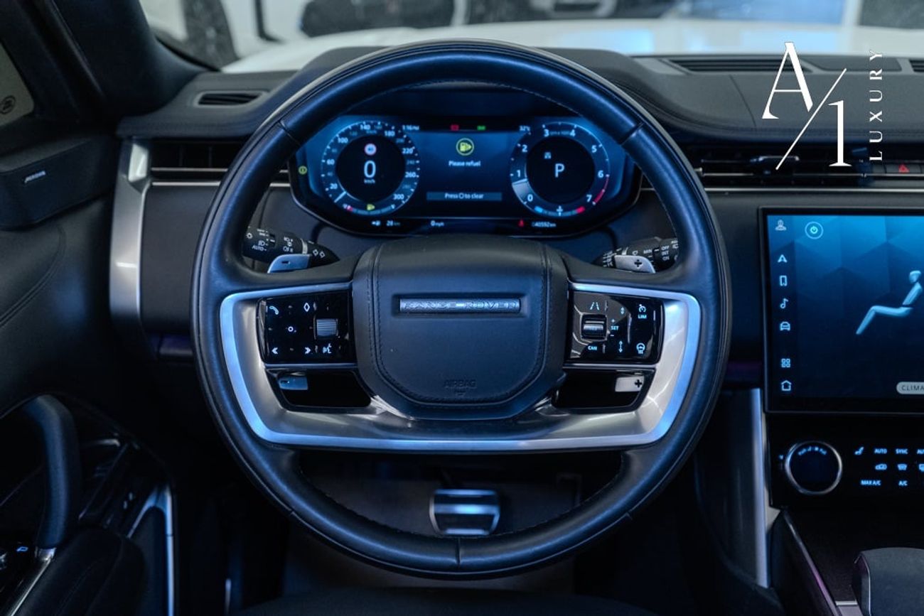 لاند روفر رينج روفر 2023 Range Rover Vogue P400 SE, Warranty, Full Options, Low Kms, Excellent Condition, 395HP