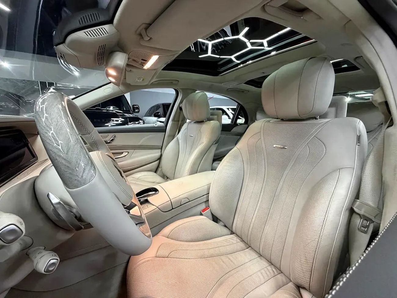 مرسيدس بنز S 63 AMG Std 5.5L