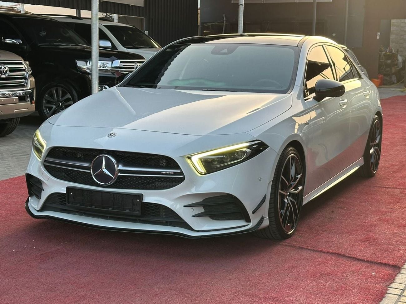 Mercedes-Benz A 35 AMG Std 2.0L