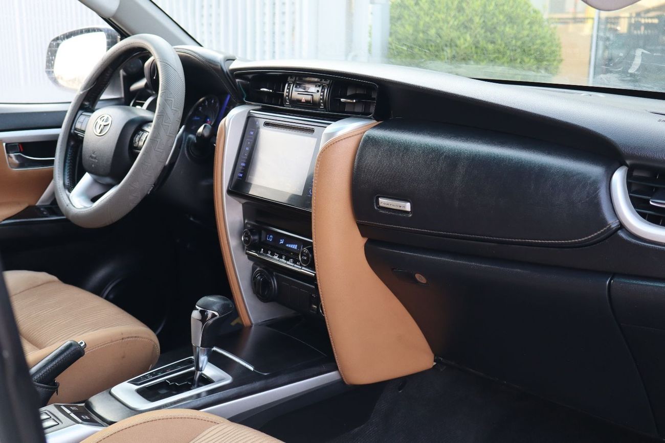 Toyota Fortuner GXR GCC V6