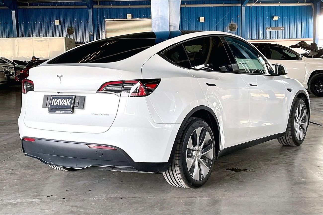 تسلا موديل Y Long Range (Dual Motor) | شامل الضمان | 0 ﺪﻔﻋﺓ ﺃﻮﻟﻯ