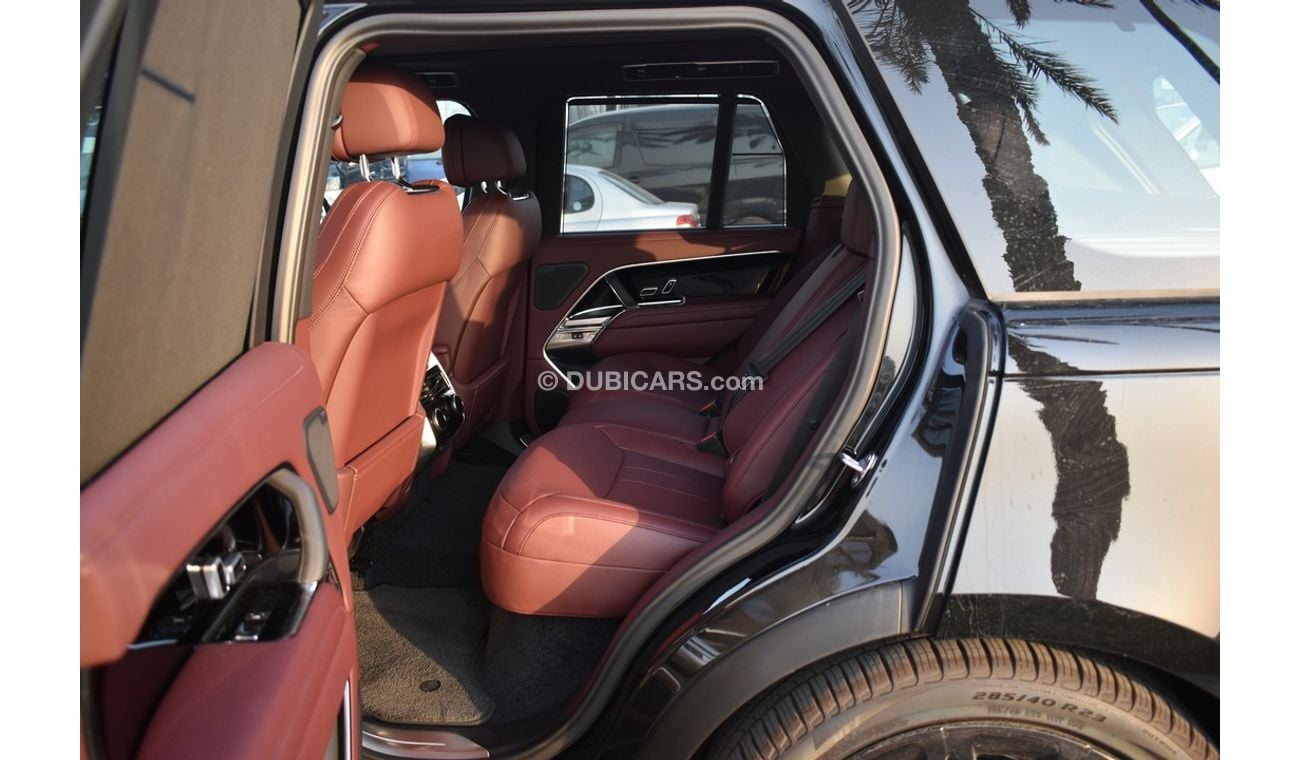 Land Rover Range Rover SWB 4.4L V8 - 2023 - EUR SPEC - BLK_DRK RED (SPL. EXPORT OFFER)