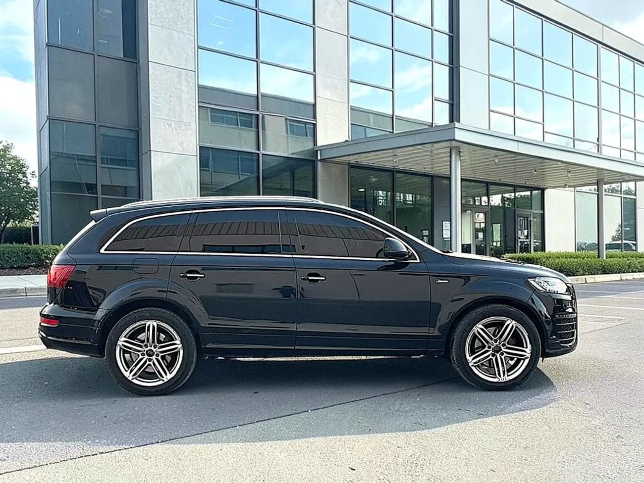 Audi Q7 3.0 TFSI Quattro Tiptronic - GCC Specs