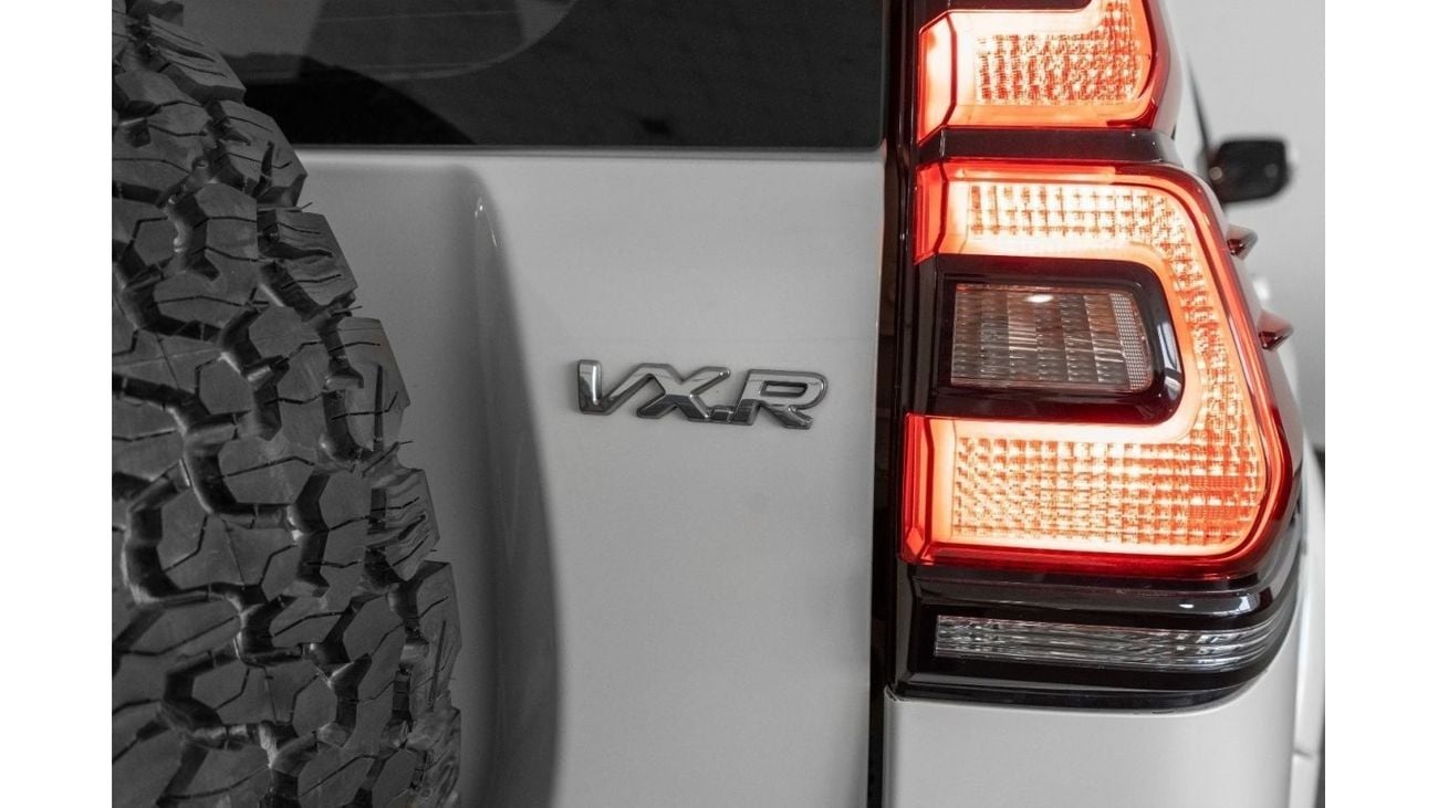 Toyota Land Cruiser VXR Arctic Trucks AT32 Conversion