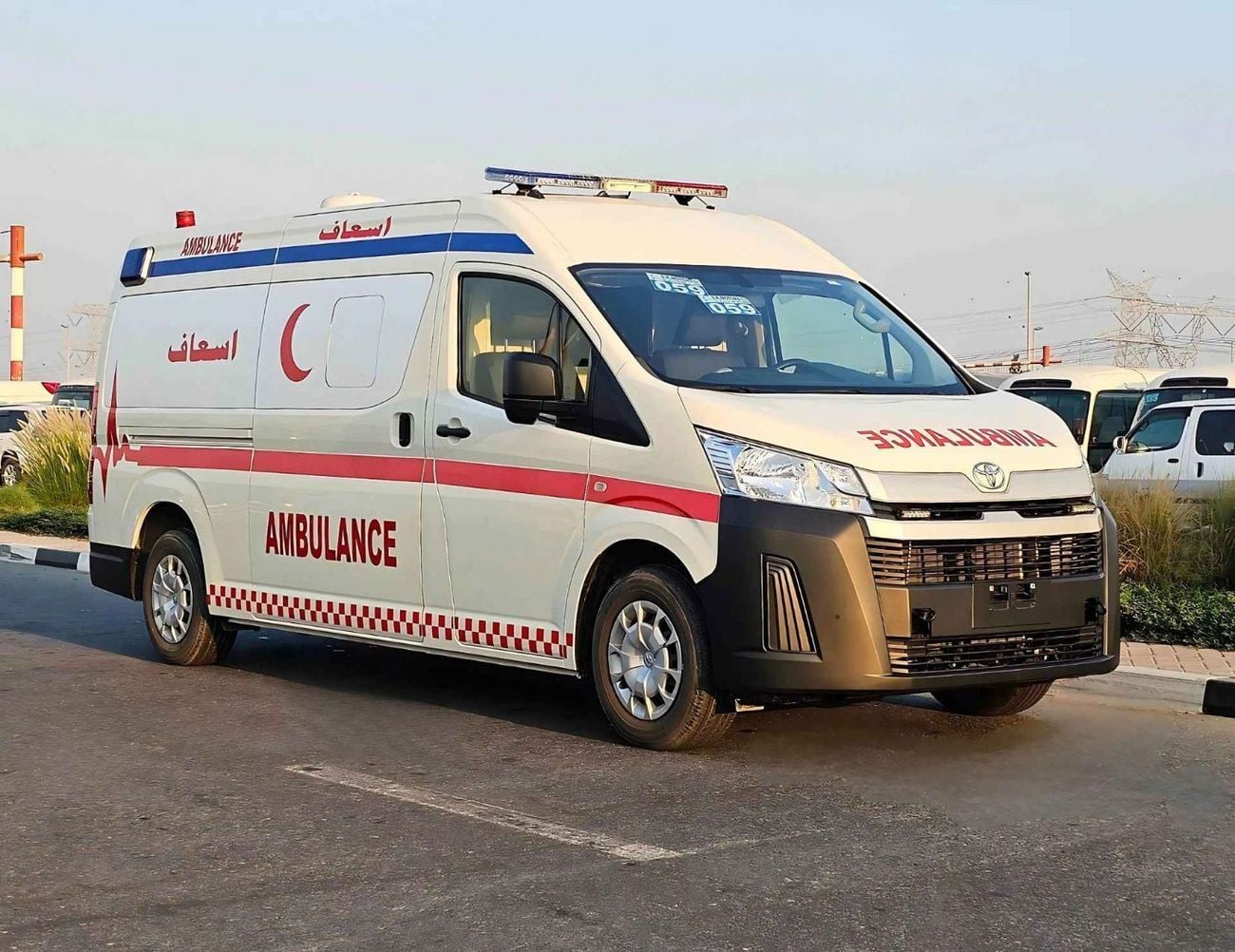 تويوتا هاياس 3.5L DX HIGHROOF / V6 PETROL, A/T, EMERGENCY MEDICAL AMBULANCE / CODE#AMBULANCE