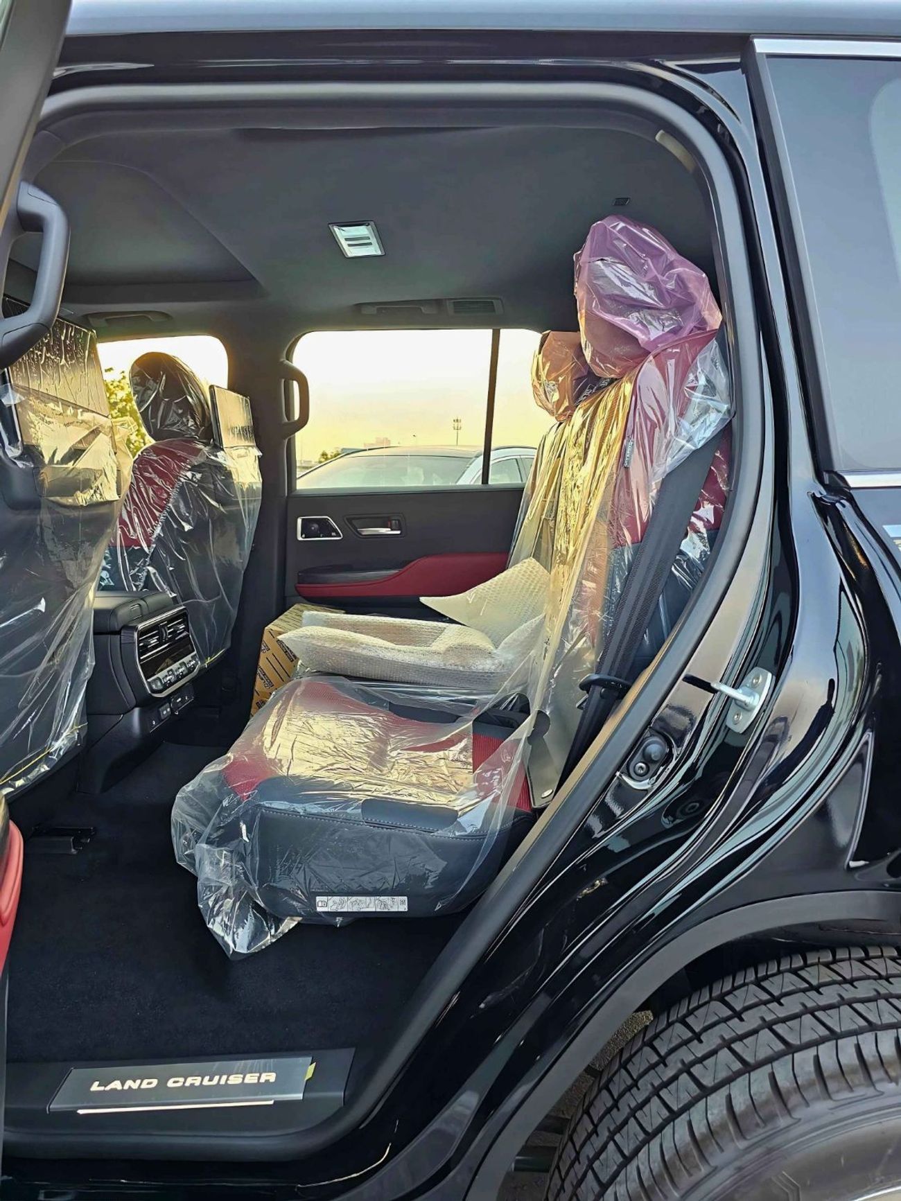 Toyota Land Cruiser VXR TWIN TURBO EXCL / HIGH OPTION / SUNROOF / LEATHER / POWER SEATS/3.5L PETROL V6 A/T/ (CODE#LCTVXR