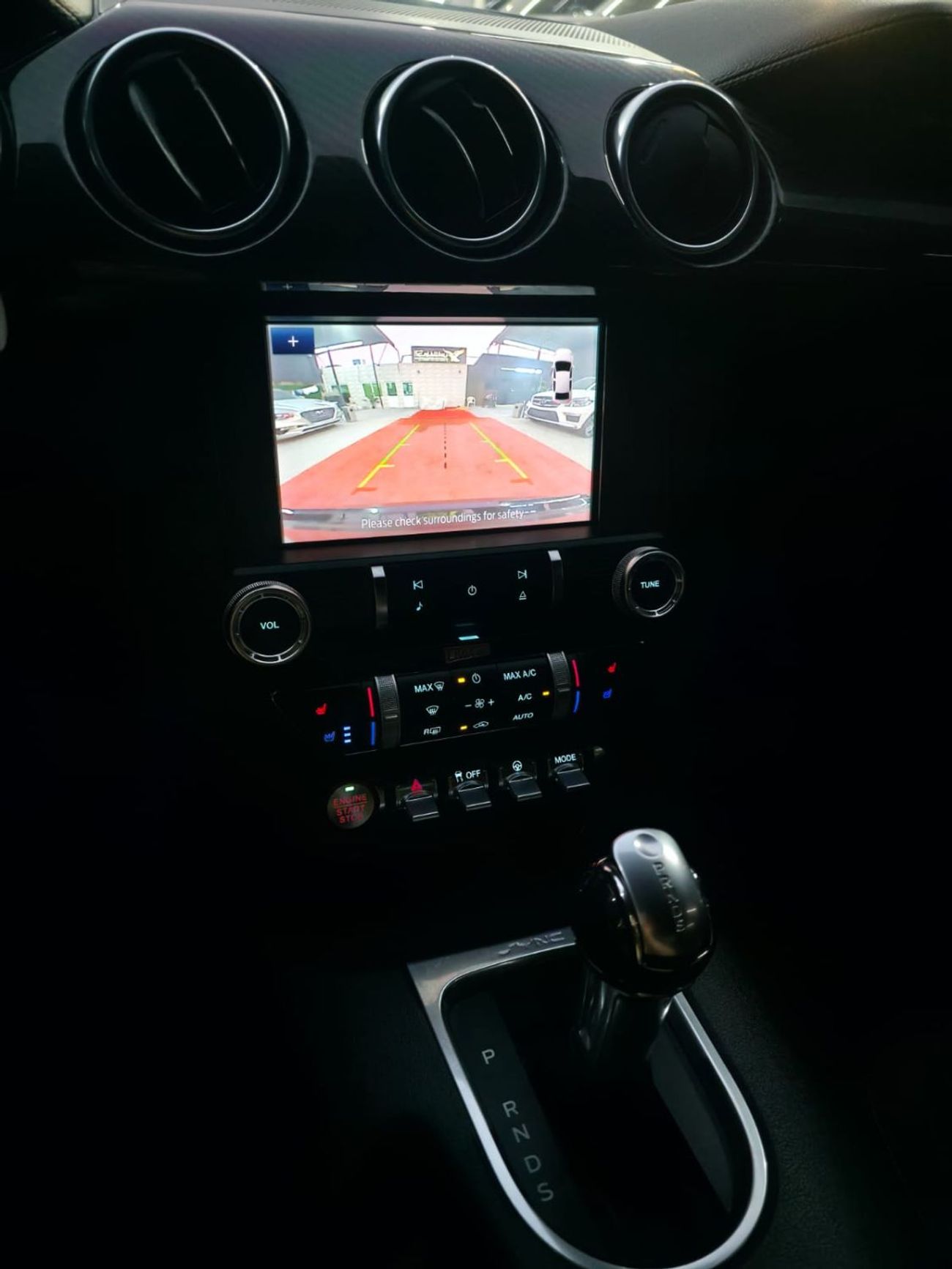 Ford Mustang GT Premium 5.0L V8