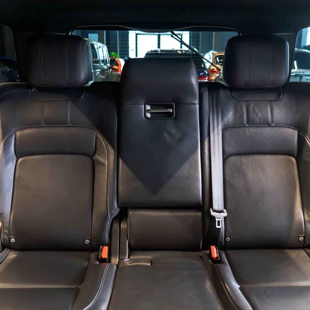 لاند روفر رينج روفر Vogue SE 5.0L 2,682 pm • 0% Downpayment • Vogue SE • 1 Year Warranty