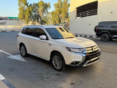 Mitsubishi Outlander 2021 PHV PLUG IN HYBRID 2.4 FULL OPTION CANADA SPEC