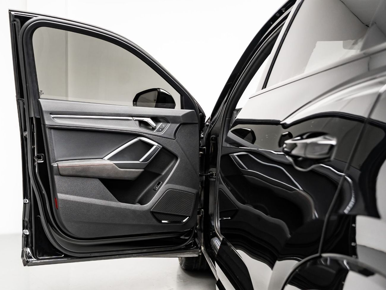 أودي RSQ3 Std TFSI quattro 2.5L