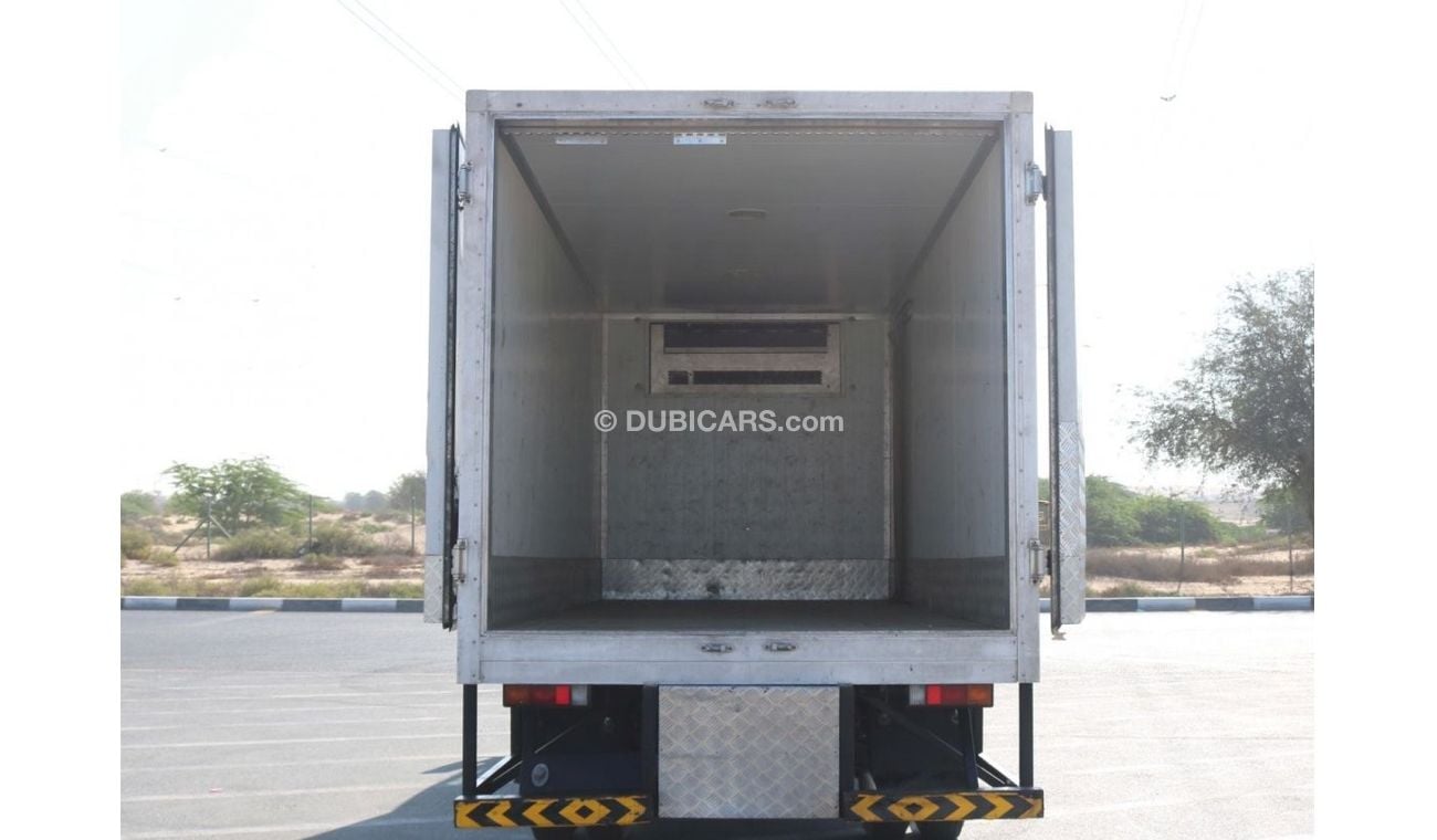 Mitsubishi Fuso Canter 2017 | CANTER 3.5 TON CHILLER WITH GCC SPECS AND EXCELLENT CONDITION
