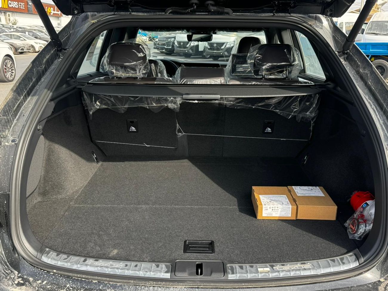 لكزس RC 350 The 2026 Lexus RX350 Signet (GCC/UAE Spec) is a luxury AWD SUV