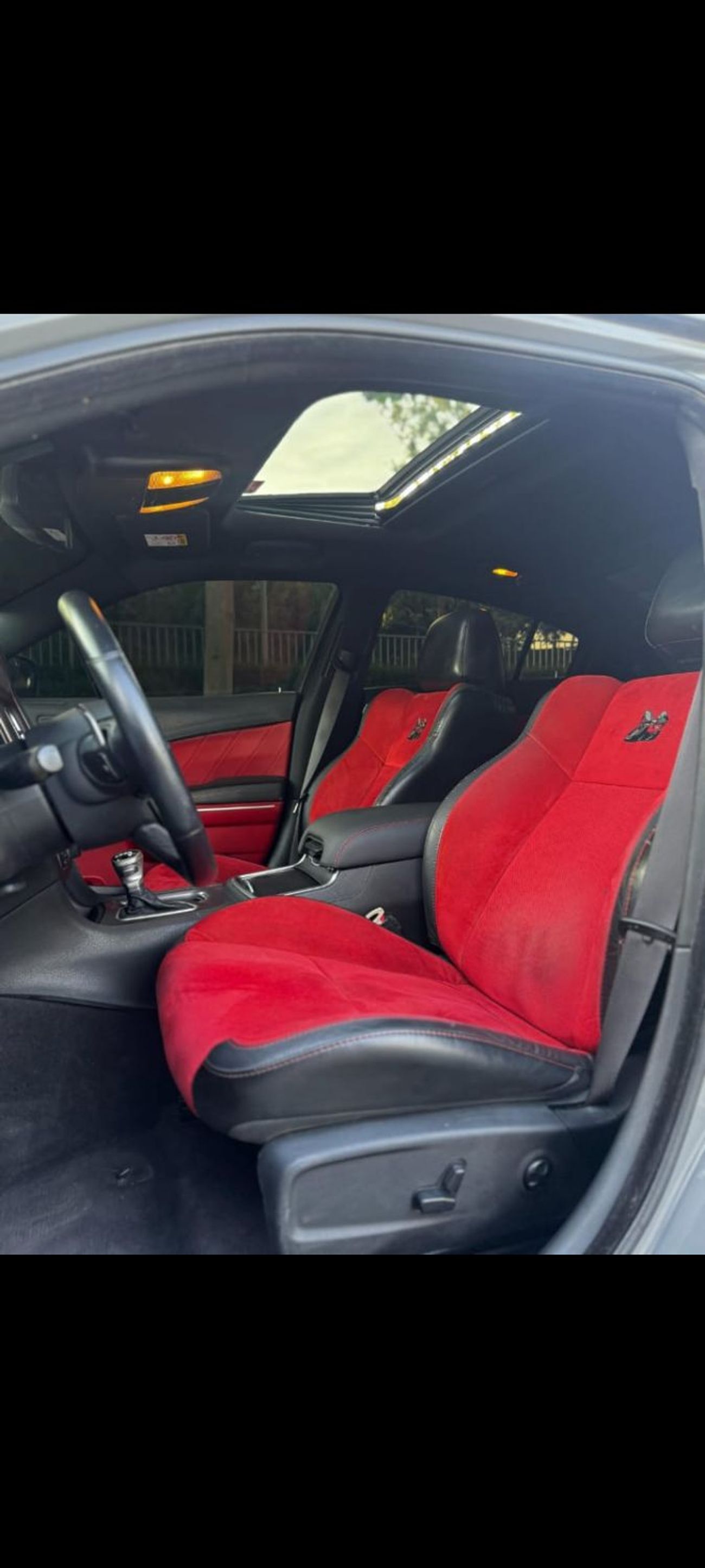 دودج تشارجر