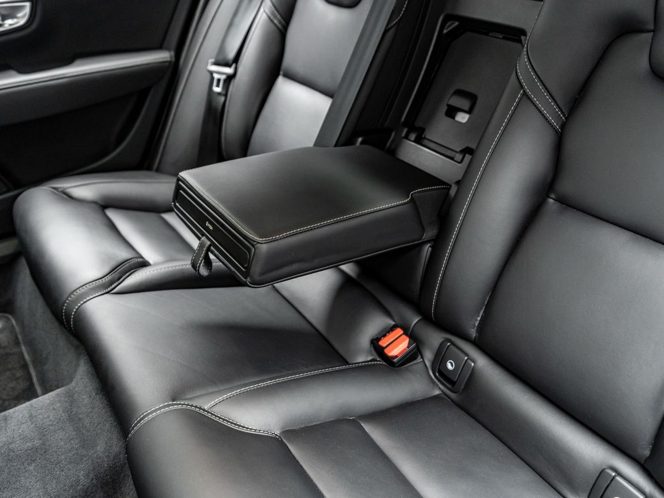 Volvo S90 2023 Volvo S90, September 2028 Volvo Warranty, Low KMs, GCC