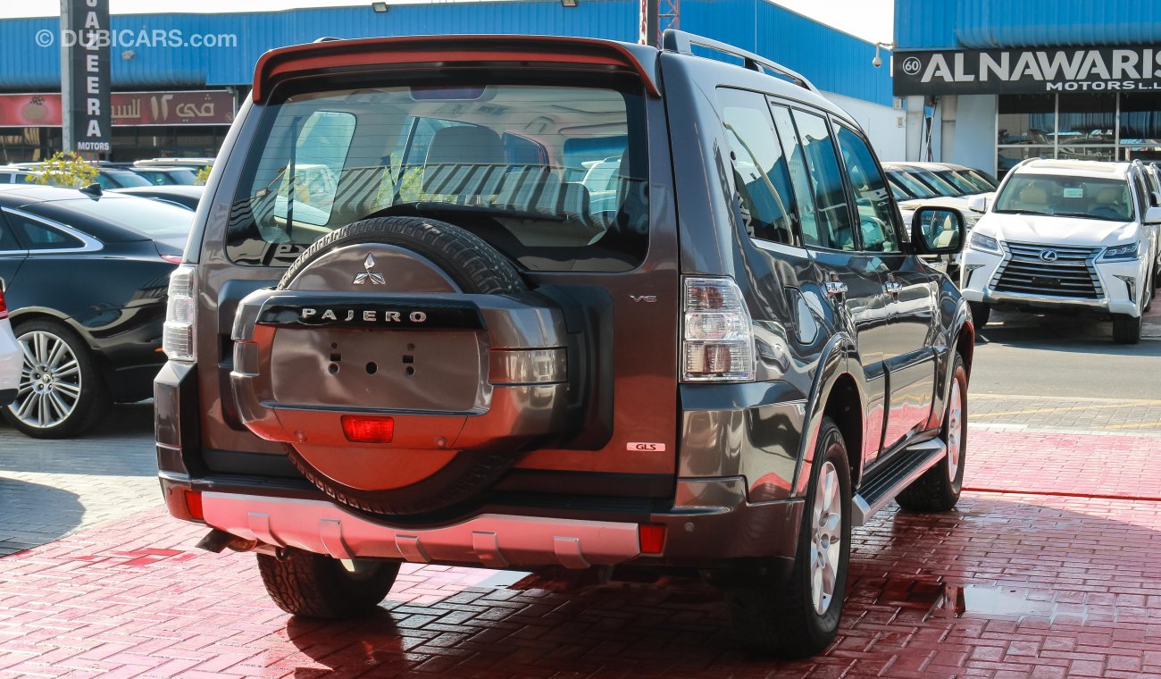 Mitsubishi Pajero GLS V6