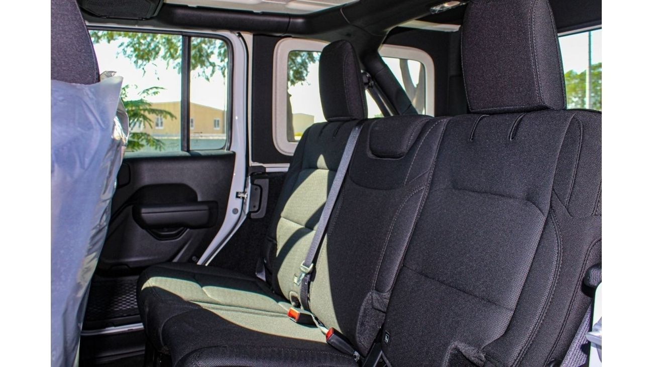 Jeep Wrangler JEEP GRAND WRANGLAR UNLIMITED GCC WARRANTY