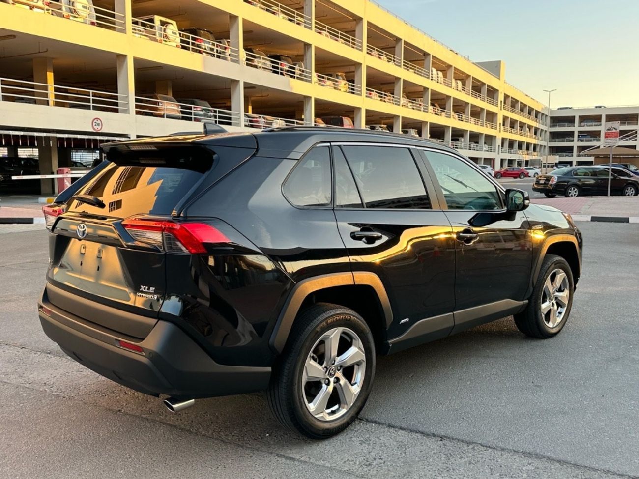 Toyota RAV4 2021 HYBRID EV ENGINE AWD FULL OPTION USA IMPORTED