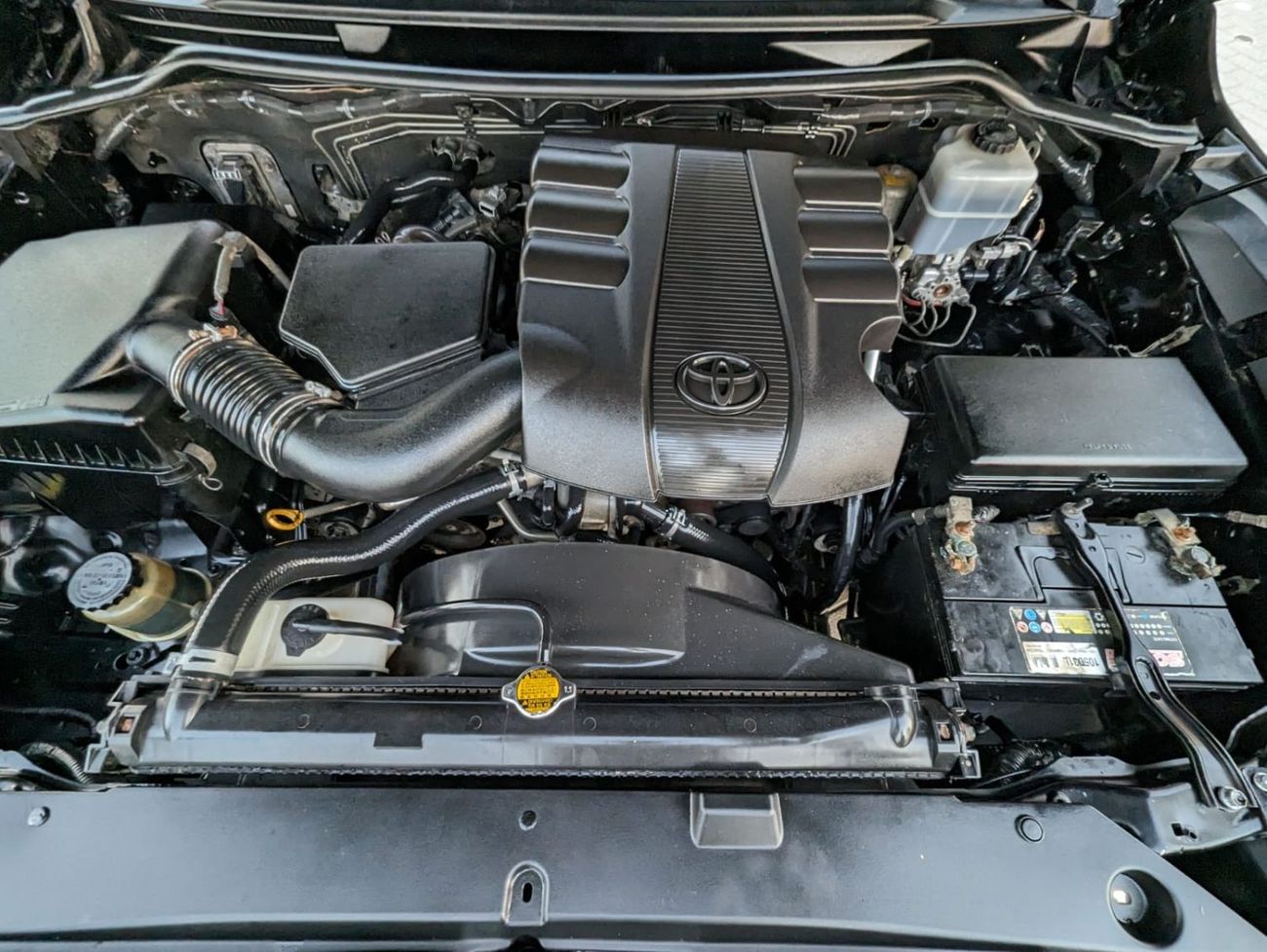 Toyota Land Cruiser Toyota Landcruiser 2016 LHD black exterior and red interior 7 seaters