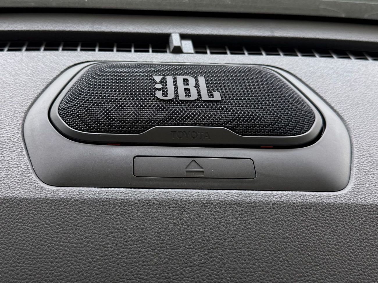 Toyota Tacoma LIMITED I-FORCE MAX HYBRID FULL