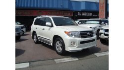 Toyota Land Cruiser GXR V8