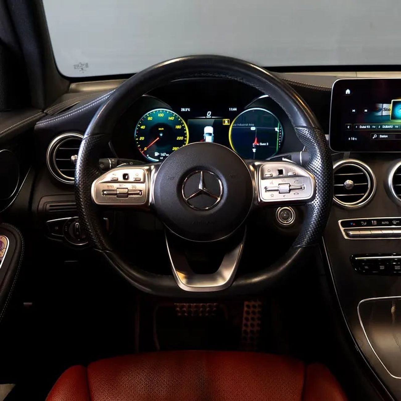 Mercedes-Benz GLC 200 Std 2.0L AED 2,682 pm• 0% Downpayment • Mercedes GLC200 AMG • Extended Warranty Until 28th July 2026