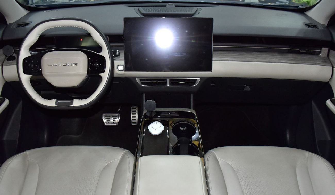 Jetour Dashing EXCELLENT DEAL for our Jetour Dashing 1.6L ( 2024 Model ) in Grey Color GCC Specs