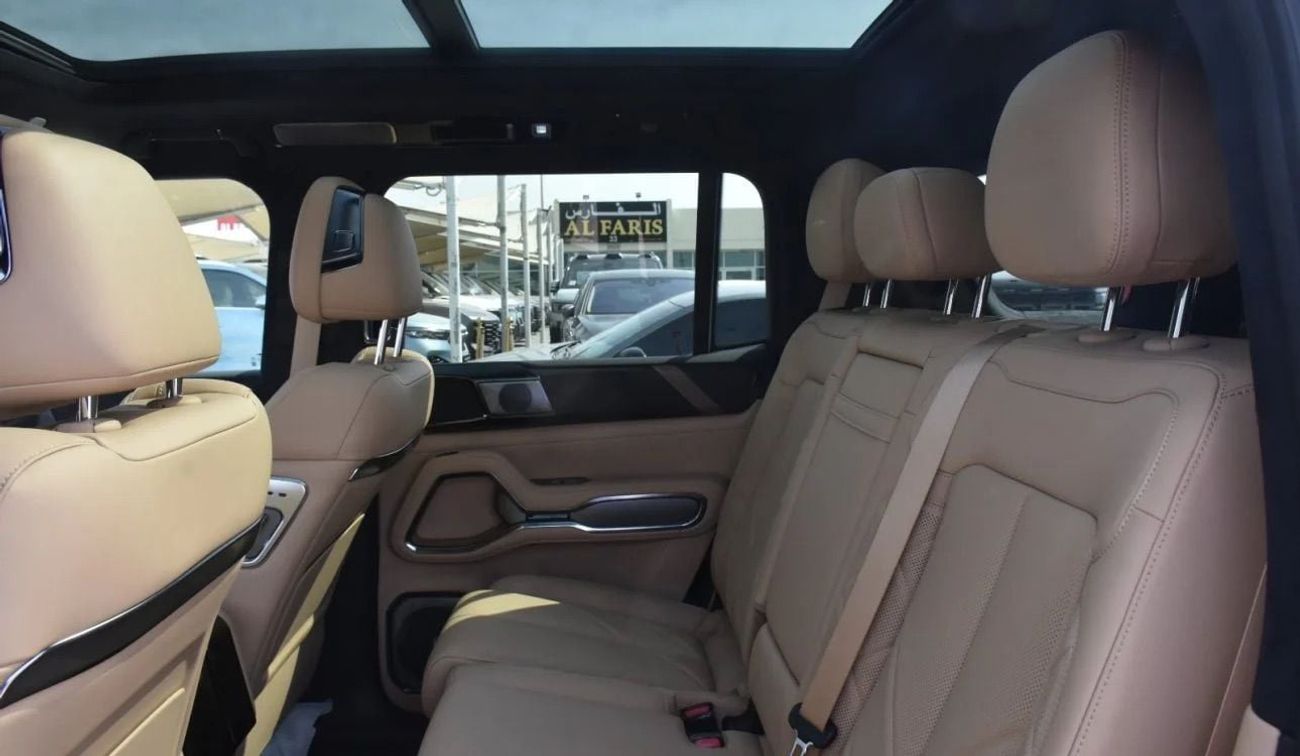 BYD Leopard 8 Smart and Brave Flagship Edition (7 Seats)