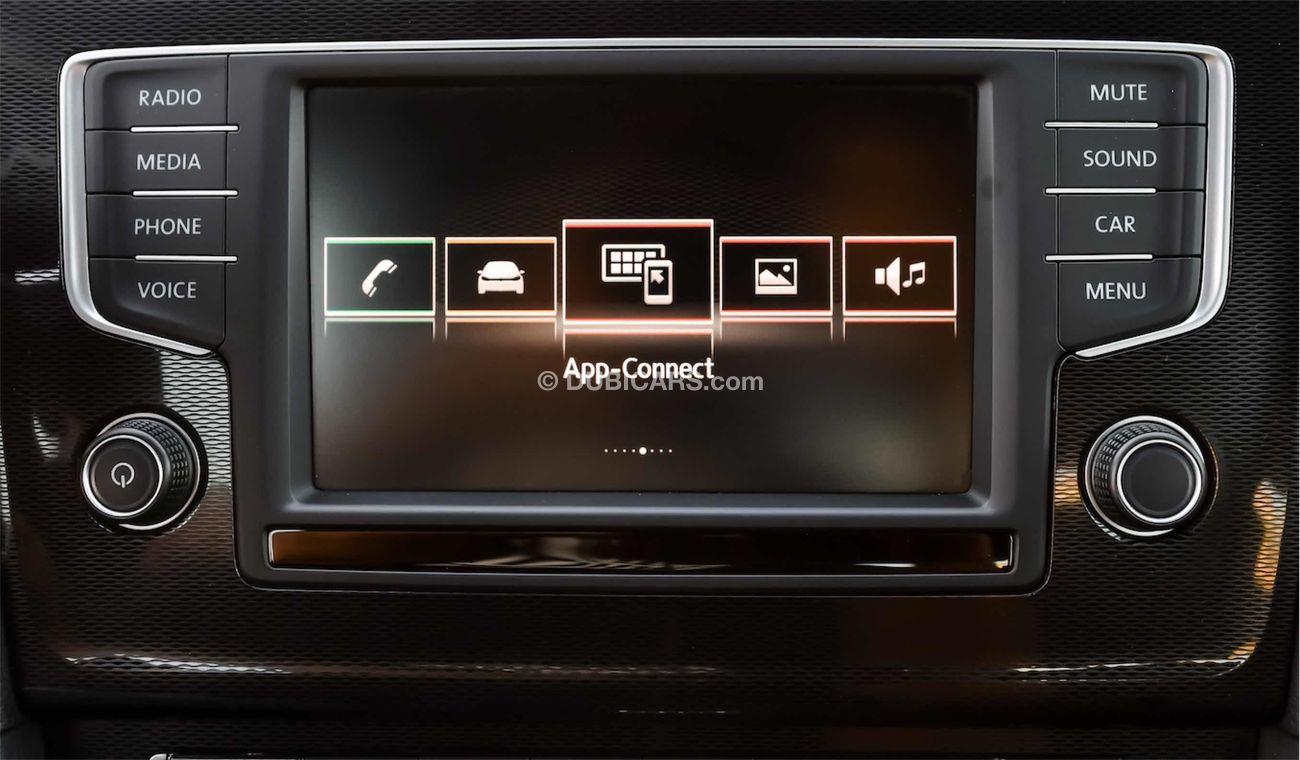 Volkswagen Golf GTI - 3 Y Warranty!I - GCC - AED 1,418 PER MONTH - 0% DOWNPAYMENT