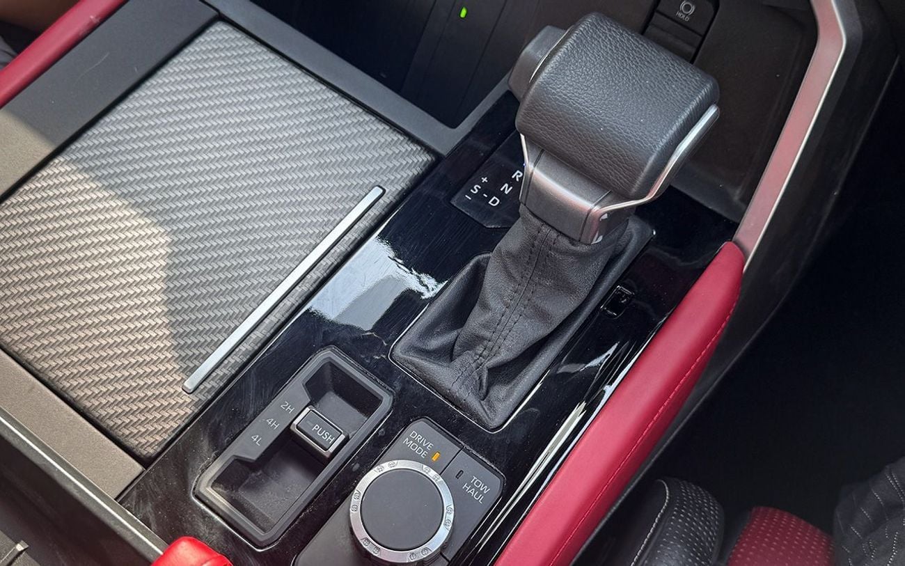 Toyota Tundra CREWMAX CAPSTONE (NON GCC) Capstone Hybrid V6 3.5L in RIGHT HAND DRIVE (EXPORT ONLY)