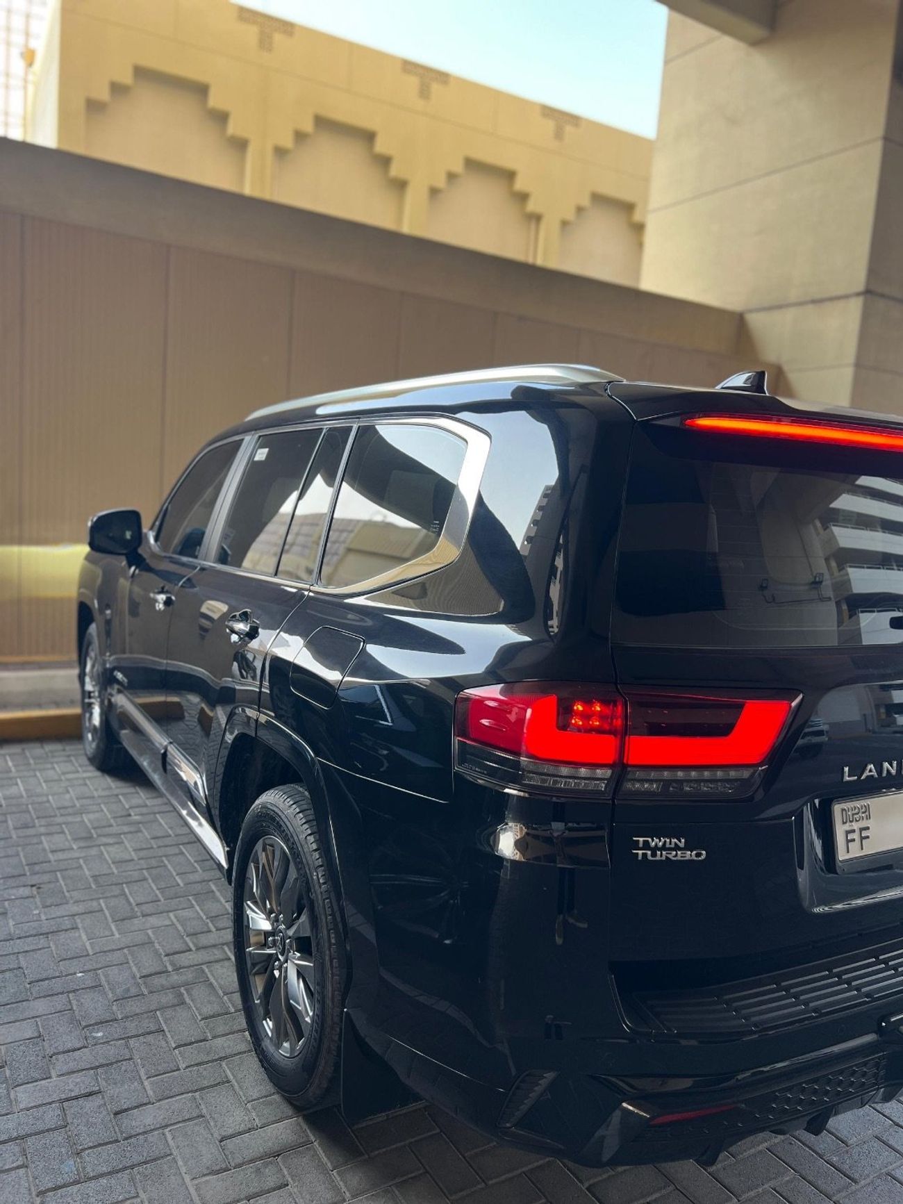 تويوتا لاند كروزر VXR 3.5L