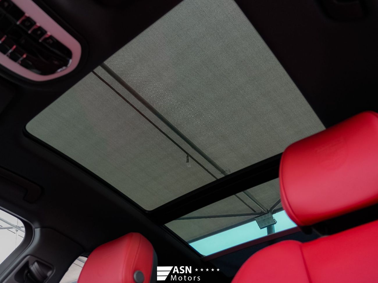 بورش ماكان Pursuing Dreams Edition 2025 2.0 Turbo (Export Price)