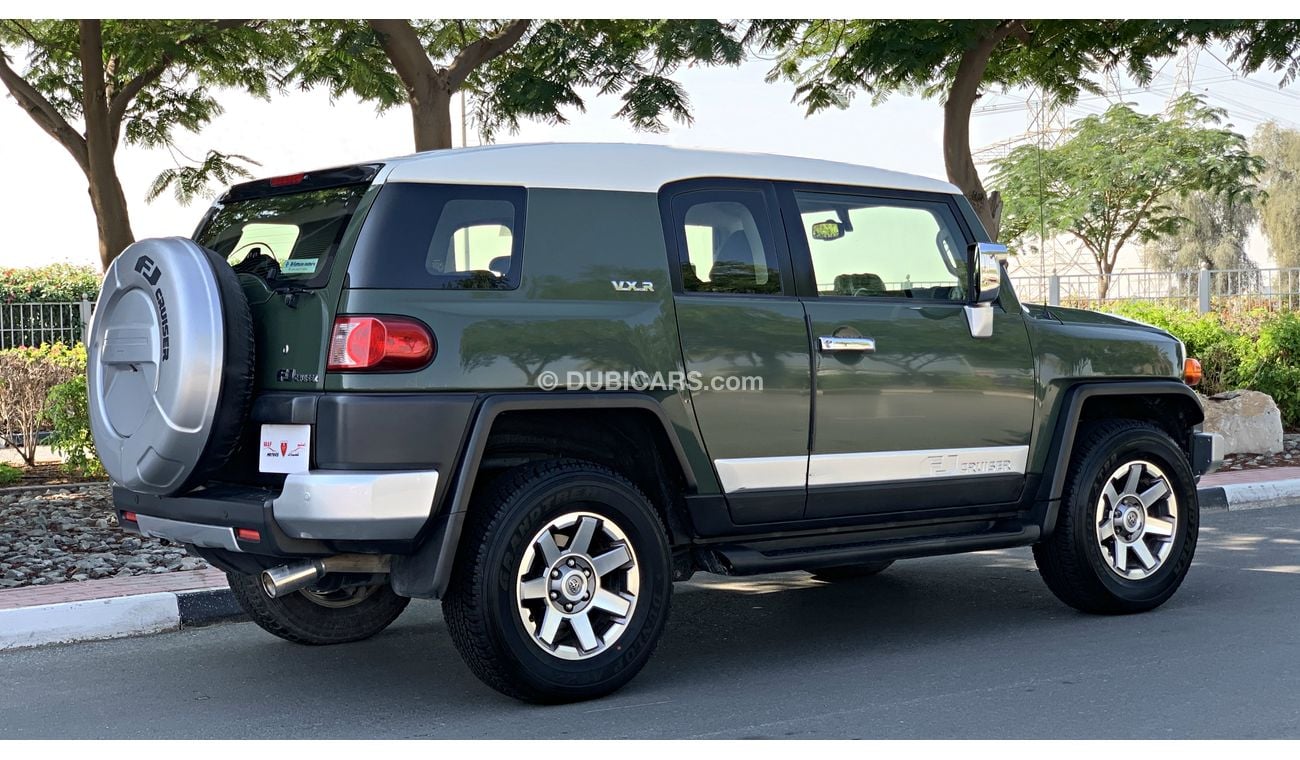 Toyota FJ Cruiser - 2014 - VXR - PRISTINE CONDITION - BANK FINANCE AVAILABLE - WARRANTY