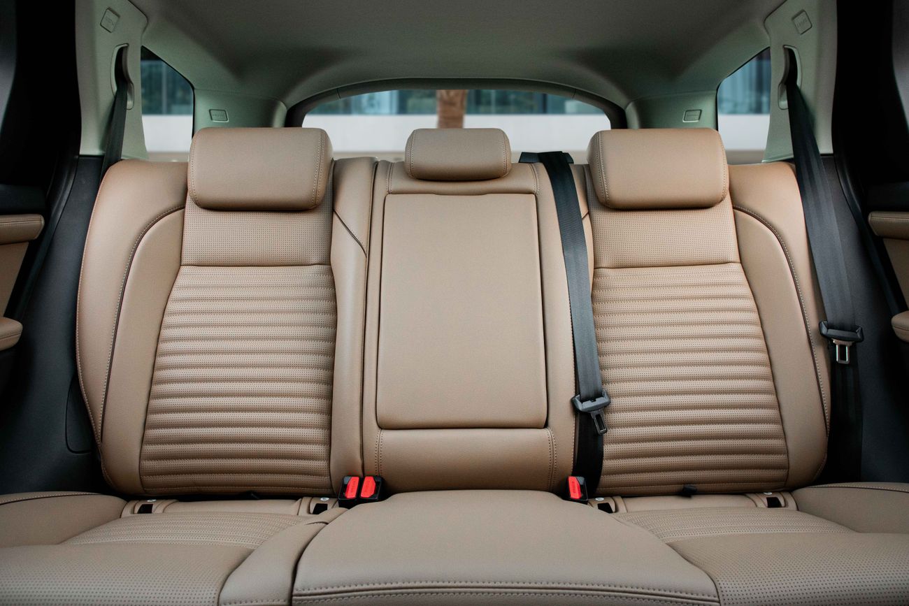 Land Rover Discovery Sport Discovery Sport Dynamic SE P250 | 3,232 P.M | 0% Downpayment | Amazing Condition!