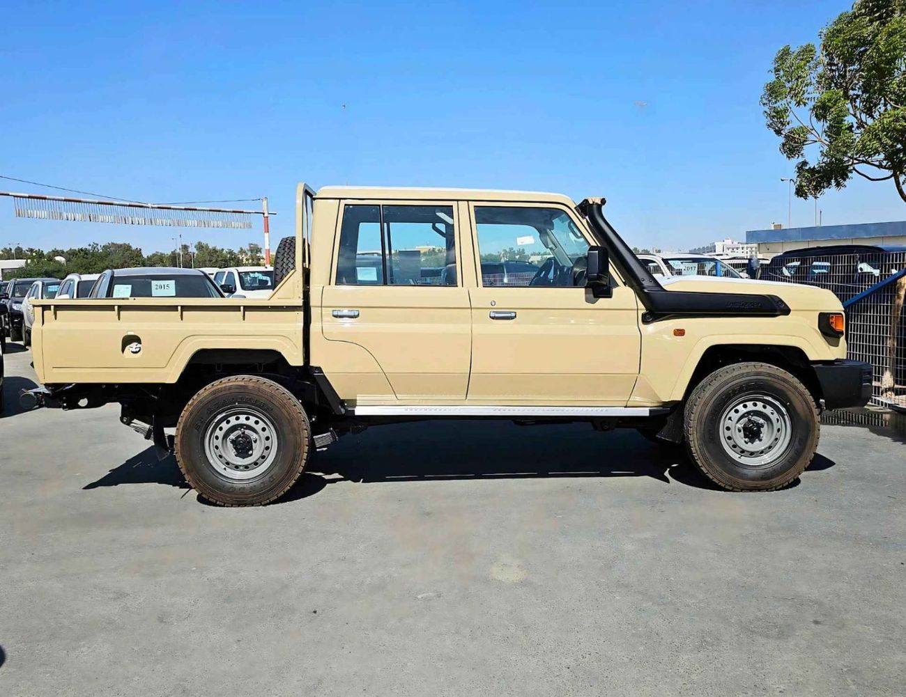 تويوتا لاند كروزر بيك آب DOUBLE CABIN / 4.0L V6 PETROL A/T 4WD / SNORKEL, POWER WINDOWS  (CODE # STD-E)