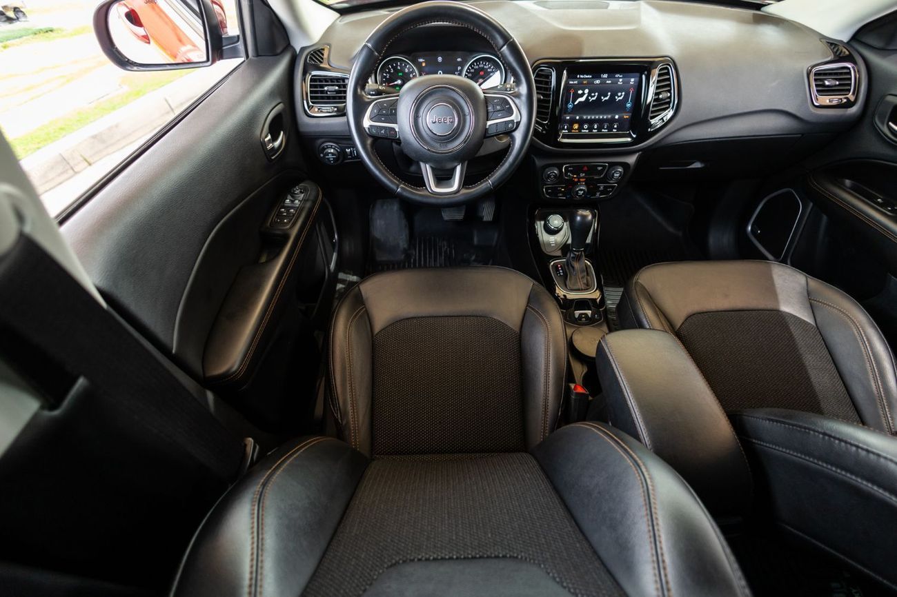 جيب كومباس Limited 2.4L (172 HP)