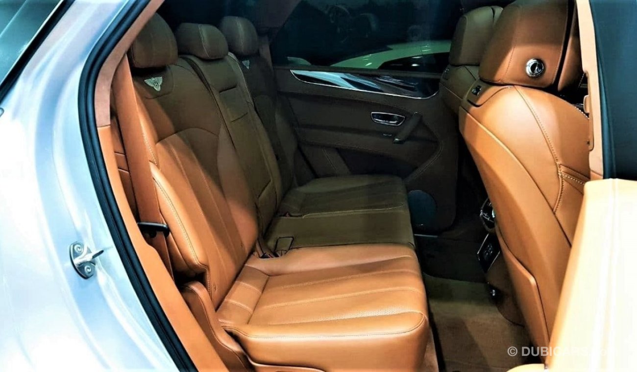 بنتلي بينتايجا BENTLEY BENTAYGA 2019 MODEL GCC CAR IN AMAZING CONDITION WITH ONLY 25K KM FOR 689K AED