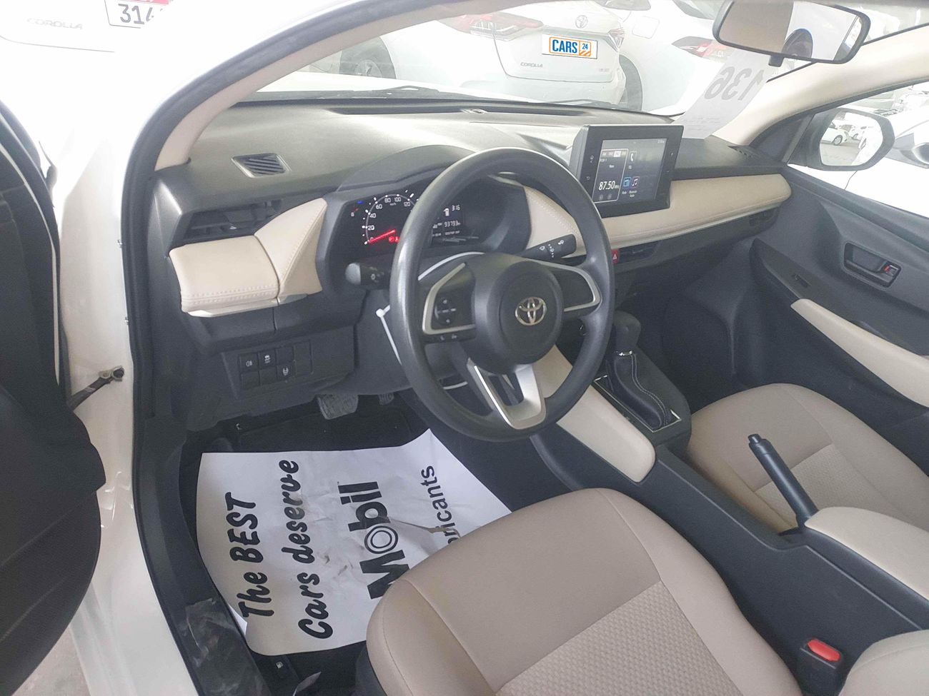 تويوتا يارس E 1.5 | بدون دفعة مقدمة | اختبار القيادة في المنزل