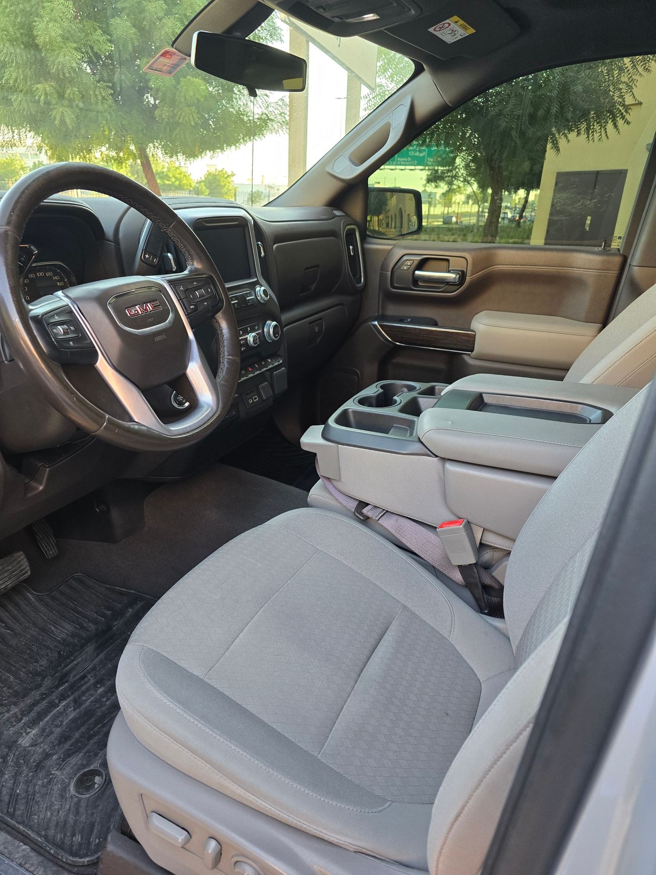 جي أم سي سييرا 2.7L Turbo 2019 | 4 cylinders | Cabin Crew