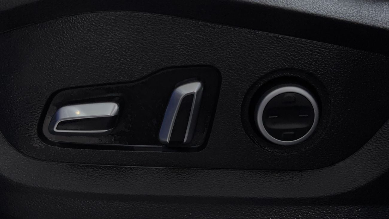 إكسيد LX LUXURY كارس24 هي سوق ضخم للسيارات المستعملة موثوق ومضمون ٪كارس24 هي سوق ضخم للسيارات المستعملة موثوق ومضمون
