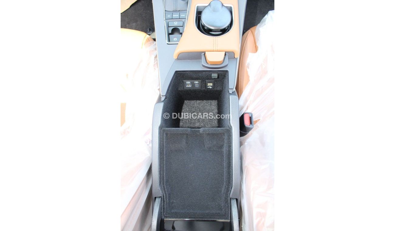 Toyota Avalon Limited 3.5L V6 Petrol Limited Auto