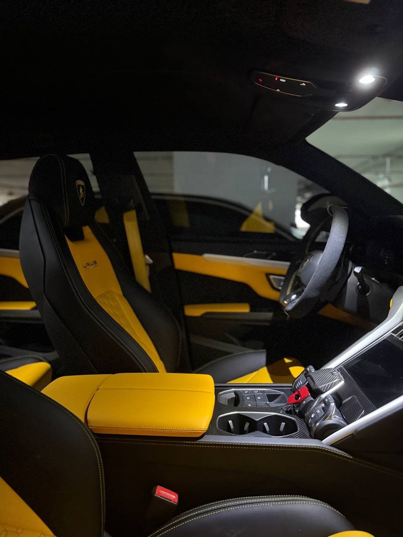 لامبورغيني اوروس 4.0T V8