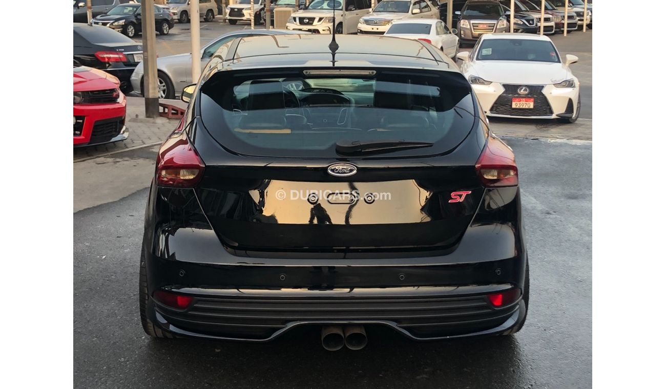 Ford Focus FORD FOCUS ST MODEL 2017 GCC car perfect condition full option panoramic roof leather seats