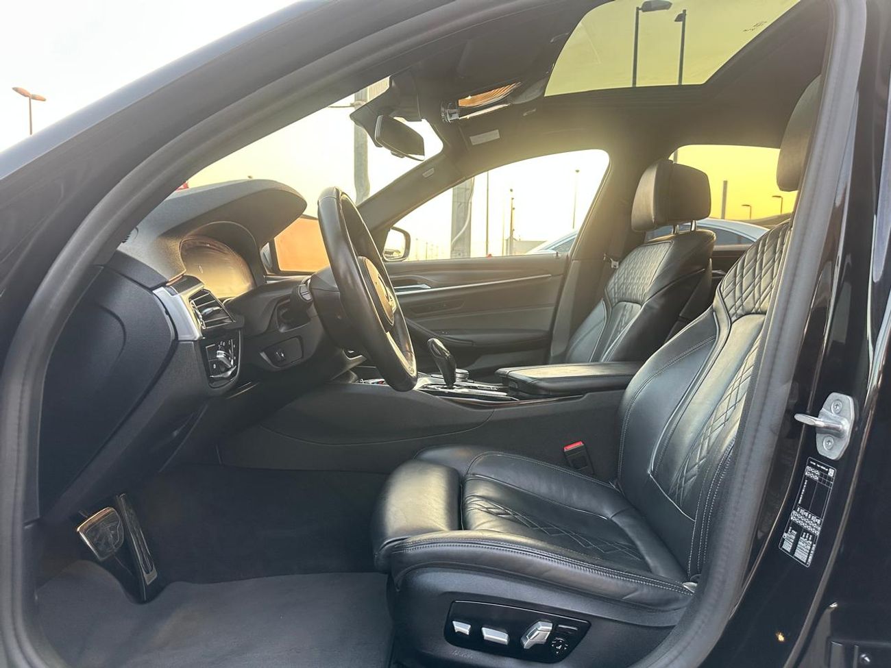 BMW 520i BMW 520i Twin Power Turbo_European_2022_Excellent Condition _Full option