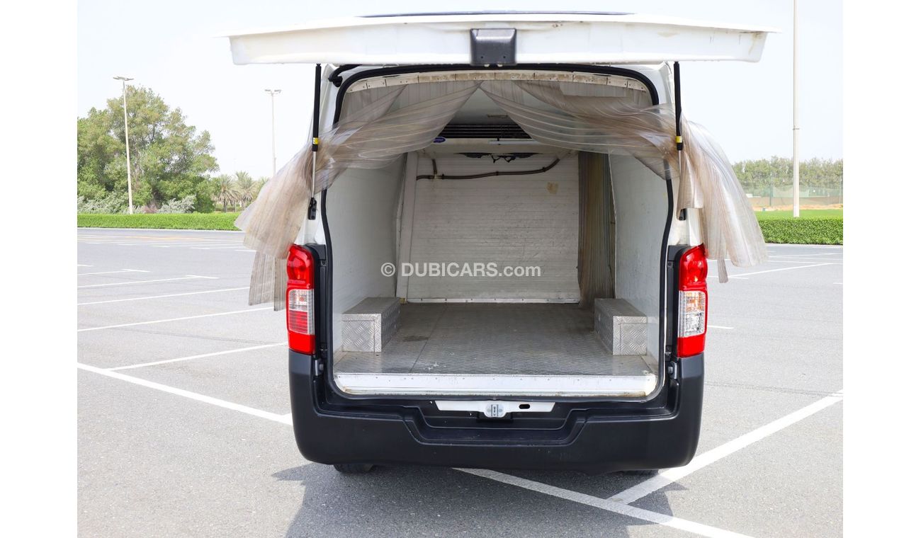 نيسان أورفان 2019 | STANDARD ROOF CHILLER VAN | PETROL | GCC SPECS | EXCELLENT CONDITION